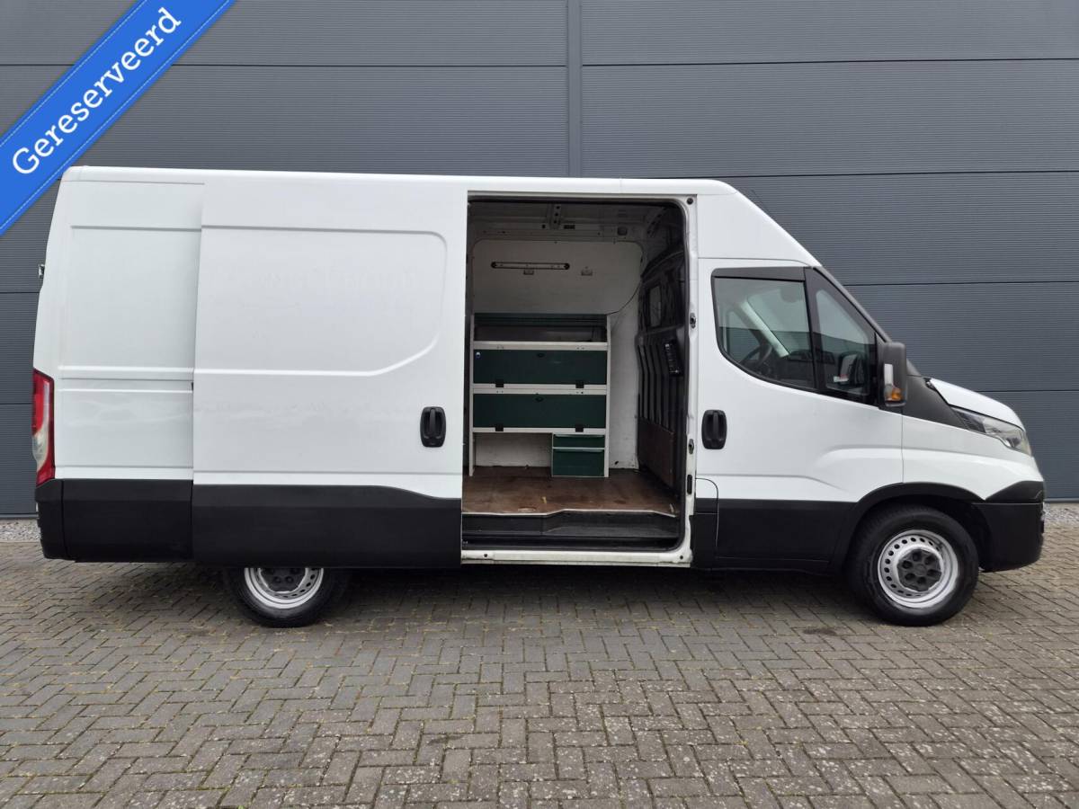 Iveco Daily Iveco Daily 35S16V 2.3 L2H2 Clima 155 PK 3500 kg trekken