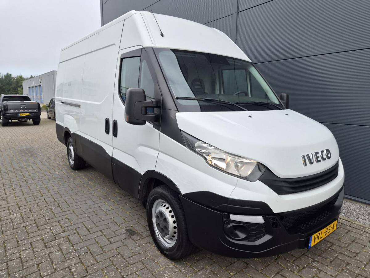 Iveco Daily Iveco Daily 35S16V 2.3 L2H2 Clima 155 PK 3500 kg trekken