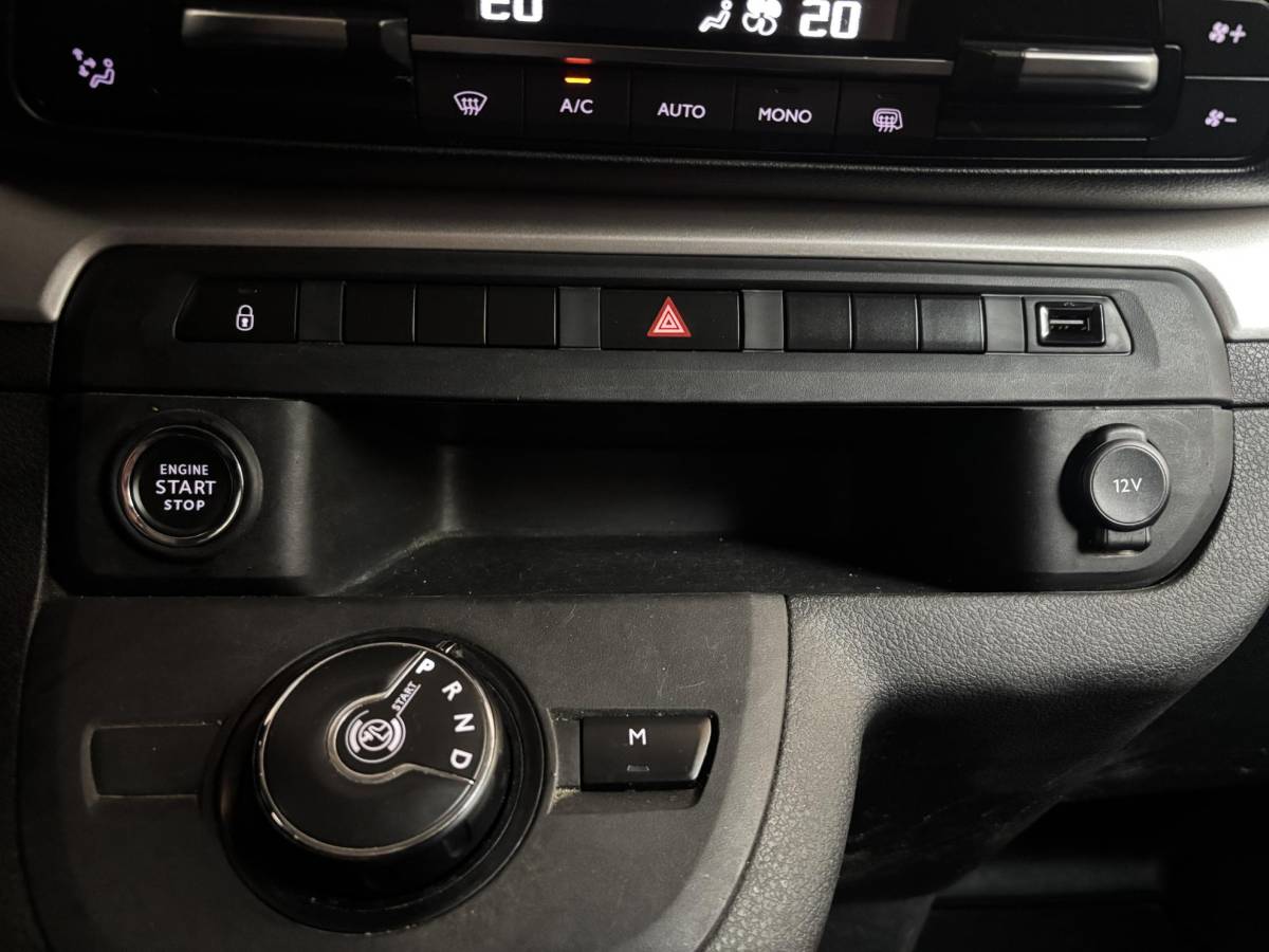 Opel Vivaro Opel Vivaro 2.0 CDTI Automaat 145 pk L3H1 Dubbele Cabine Automaat Airco Navi Cruise Control Parkeersensoren Camera Trekhaak