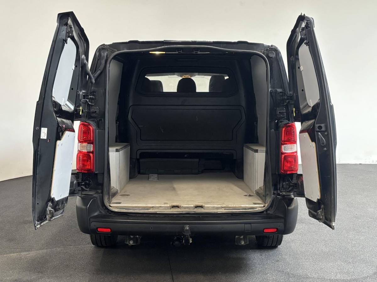 Opel Vivaro Opel Vivaro 2.0 CDTI Automaat 145 pk L3H1 Dubbele Cabine Automaat Airco Navi Cruise Control Parkeersensoren Camera Trekhaak