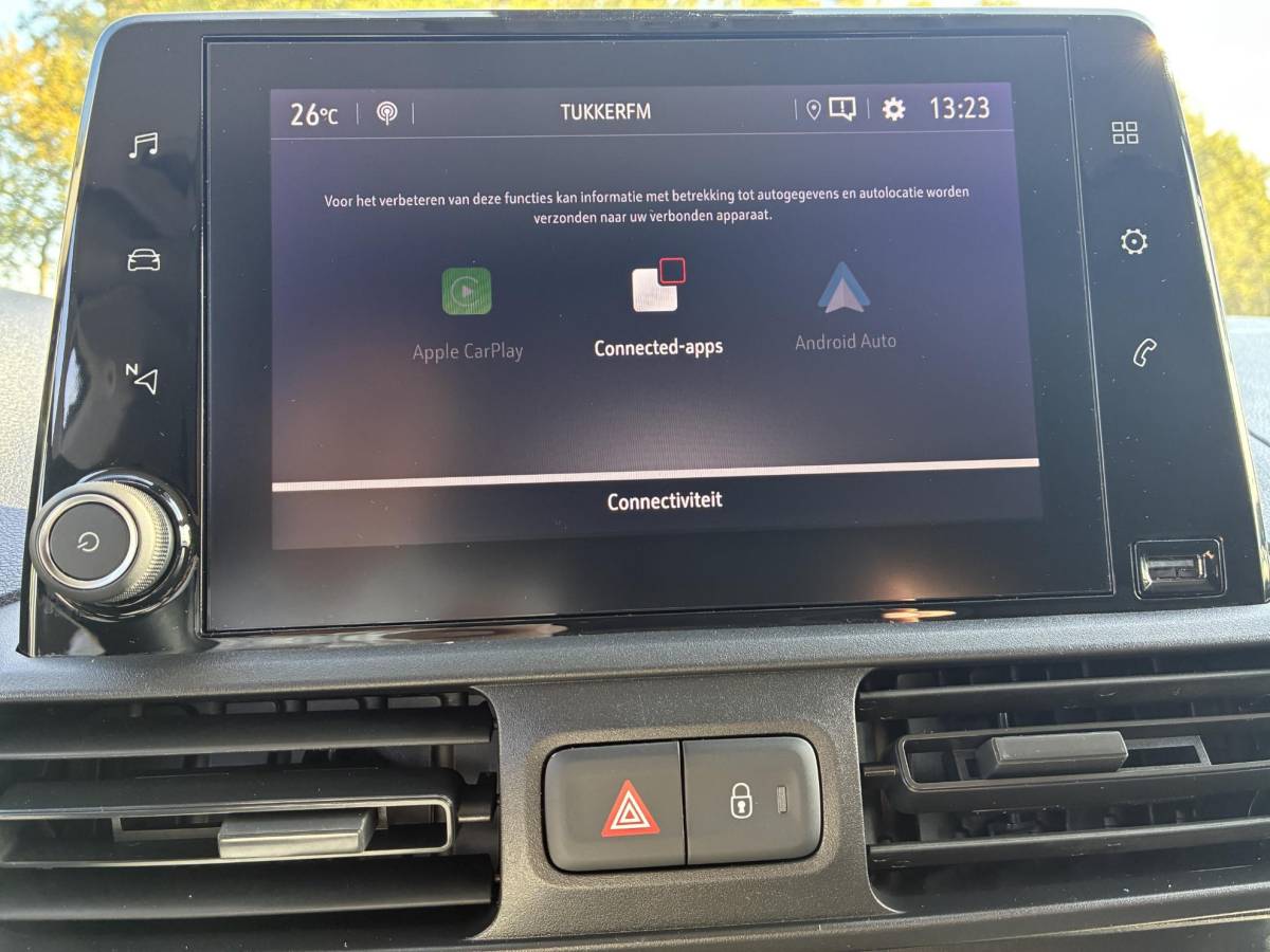 Opel Combo Opel Combo 1.5D 130Pk Automaat(8) L1H1 | Climate control | Camera | Navigatie | 3-Persoons | Stoel & Stuurverwarming | Elektrisch Pakket | Parkpilot |