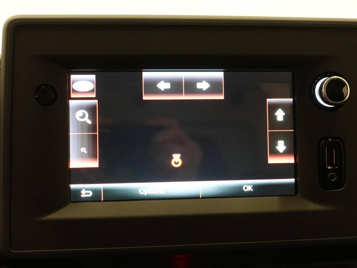 Renault Master Renault Master T33 2.3 dCi 135PK L2H2 Airco Cruise control Parkeersensoren Navigatie Trekhaak