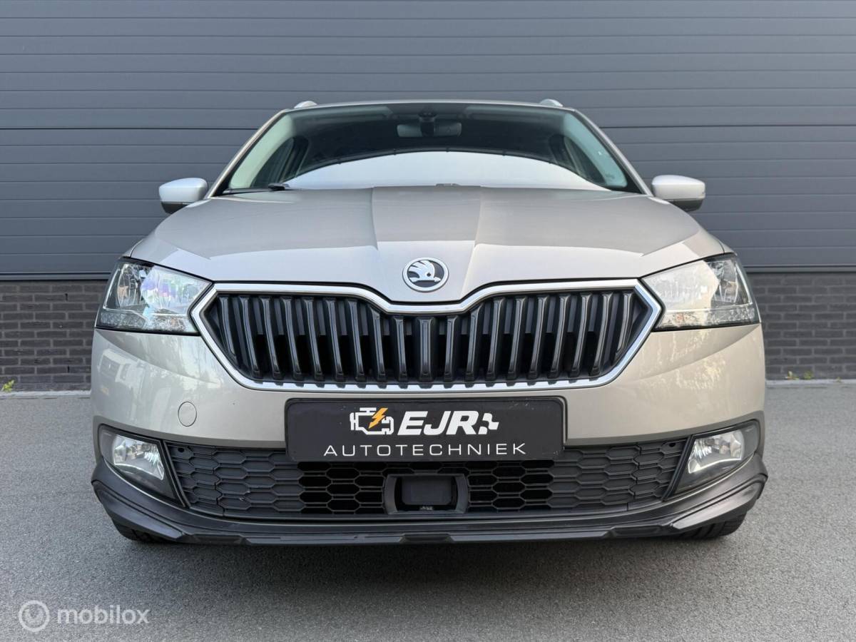 Škoda Fabia Skoda Fabia Combi 1.0 TSI DSG SCOUT LINE CLIMA*CARPLAY*CRUISE*PDC