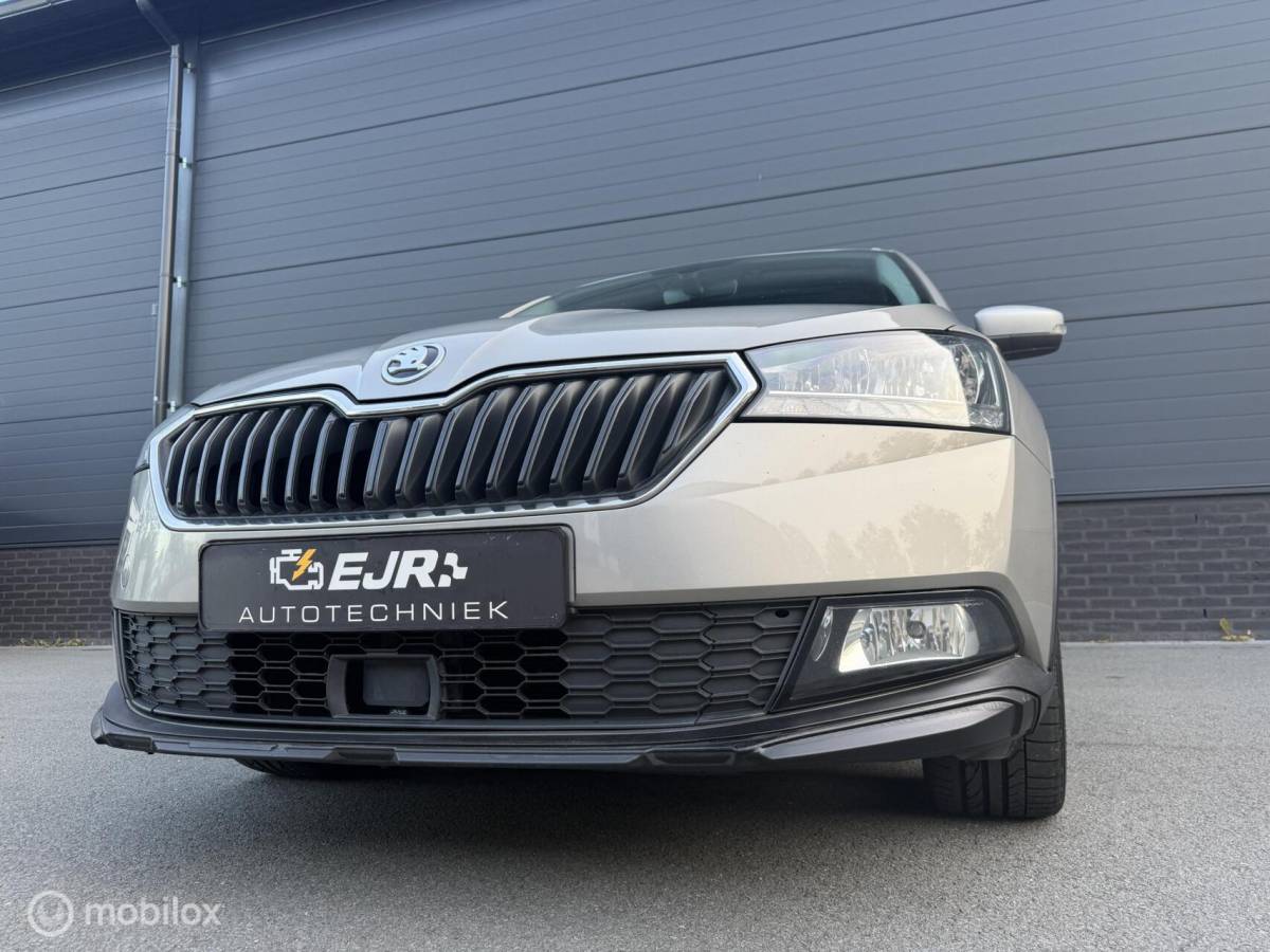 Škoda Fabia Skoda Fabia Combi 1.0 TSI DSG SCOUT LINE CLIMA*CARPLAY*CRUISE*PDC