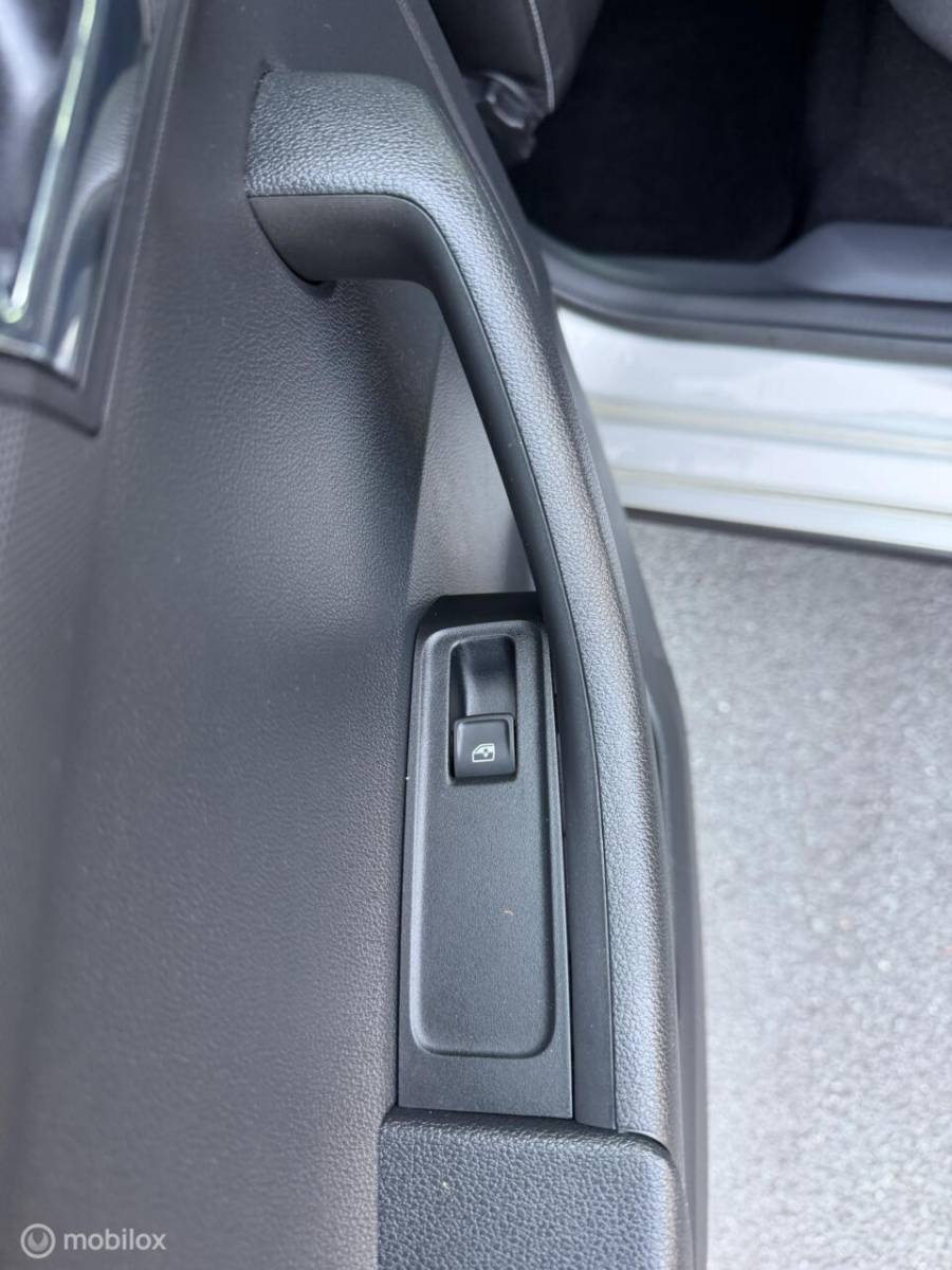 Škoda Fabia Skoda Fabia Combi 1.0 TSI DSG SCOUT LINE CLIMA*CARPLAY*CRUISE*PDC