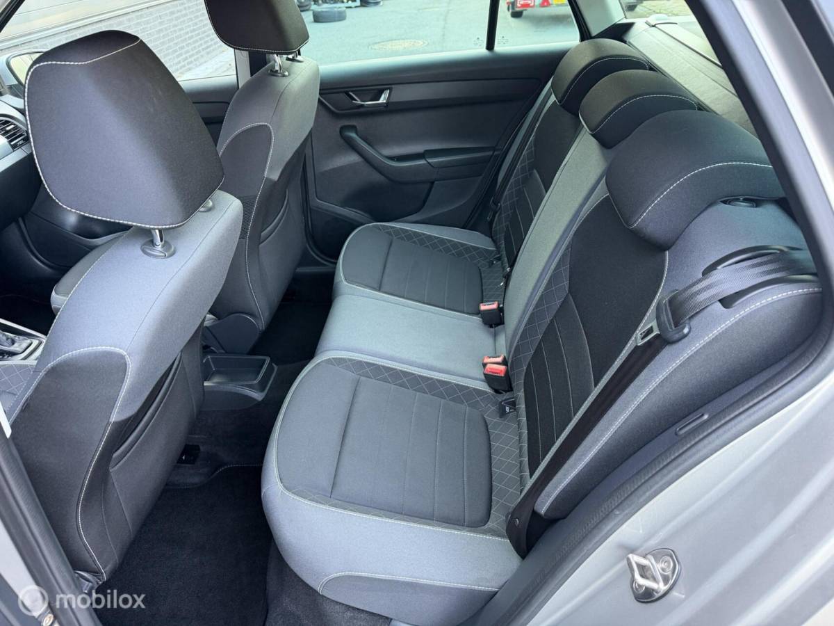 Škoda Fabia Skoda Fabia Combi 1.0 TSI DSG SCOUT LINE CLIMA*CARPLAY*CRUISE*PDC