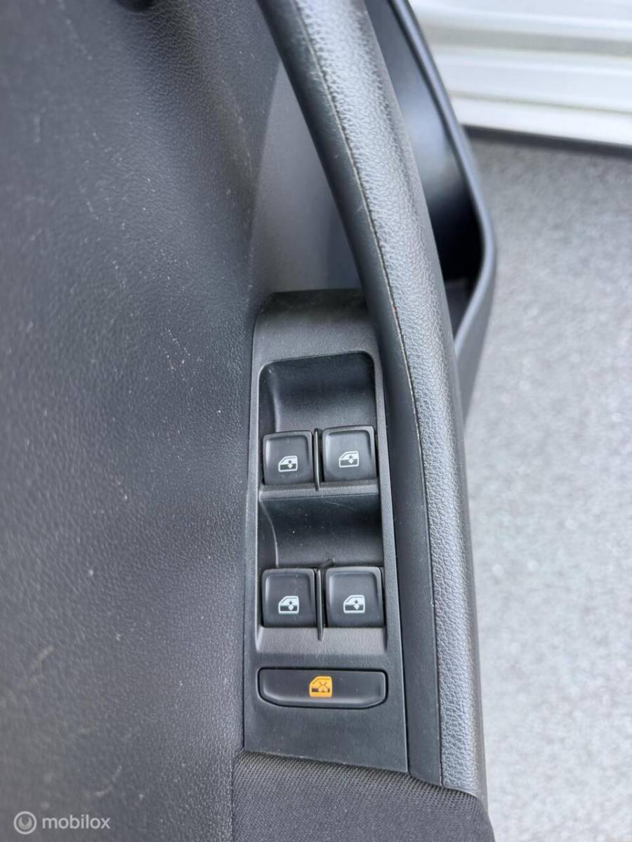 Škoda Fabia Skoda Fabia Combi 1.0 TSI DSG SCOUT LINE CLIMA*CARPLAY*CRUISE*PDC