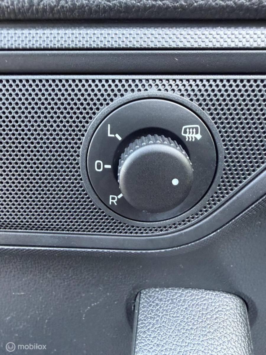Škoda Fabia Skoda Fabia Combi 1.0 TSI DSG SCOUT LINE CLIMA*CARPLAY*CRUISE*PDC