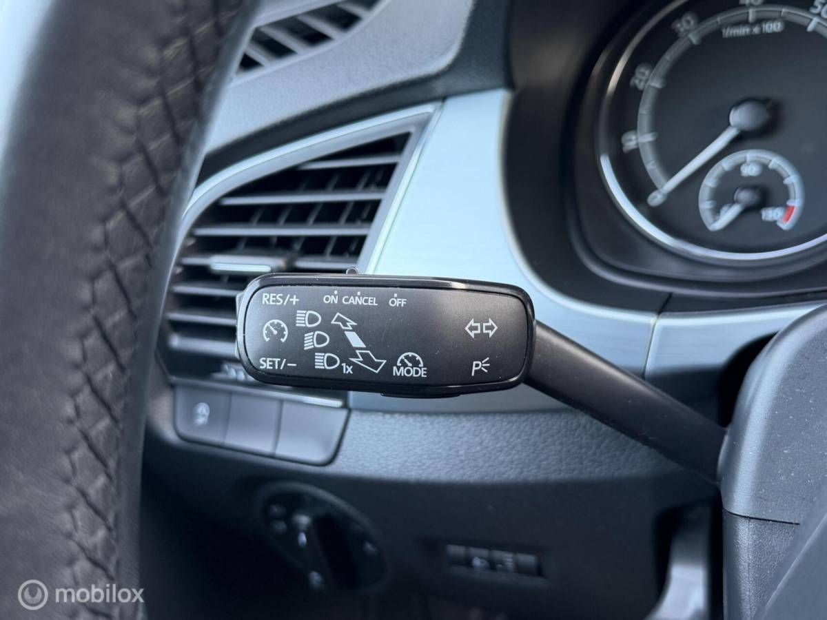 Škoda Fabia Skoda Fabia Combi 1.0 TSI DSG SCOUT LINE CLIMA*CARPLAY*CRUISE*PDC