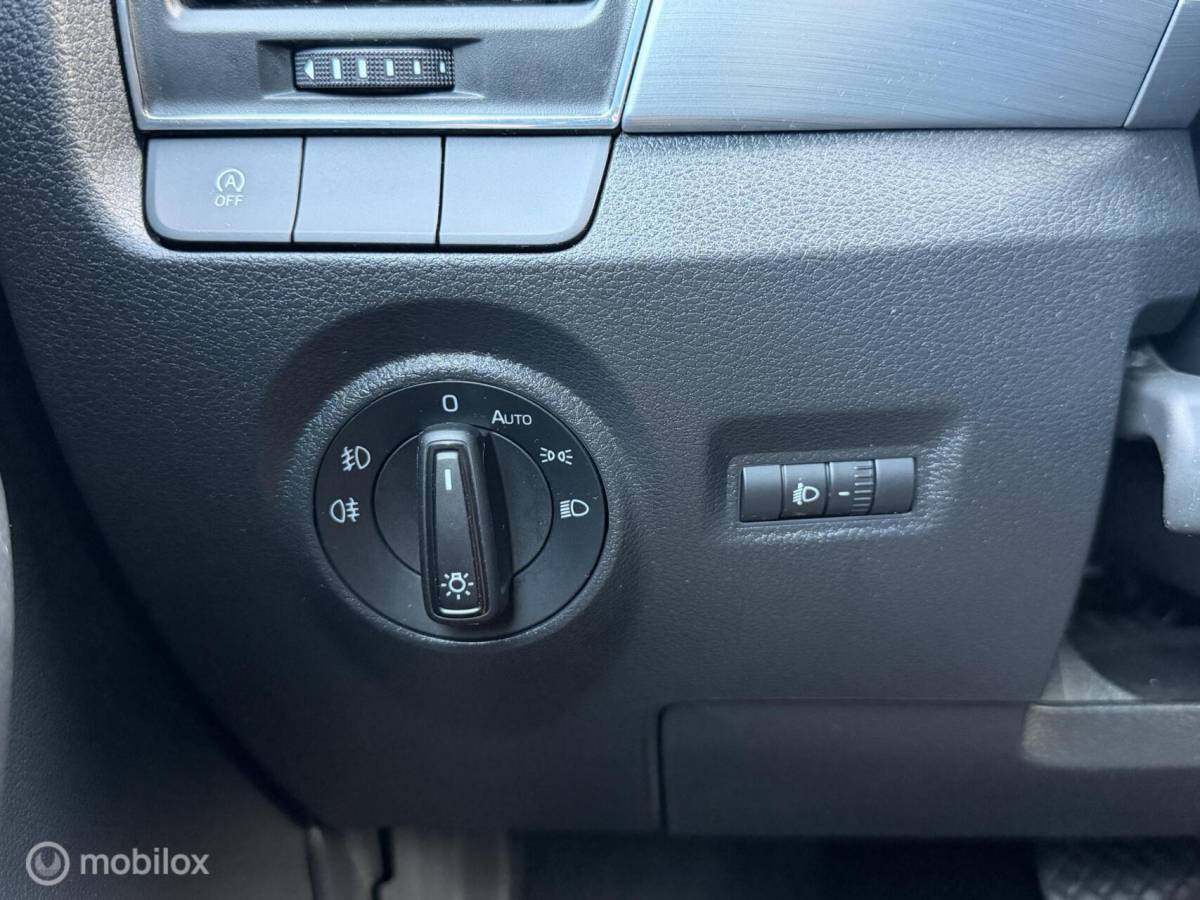 Škoda Fabia Skoda Fabia Combi 1.0 TSI DSG SCOUT LINE CLIMA*CARPLAY*CRUISE*PDC