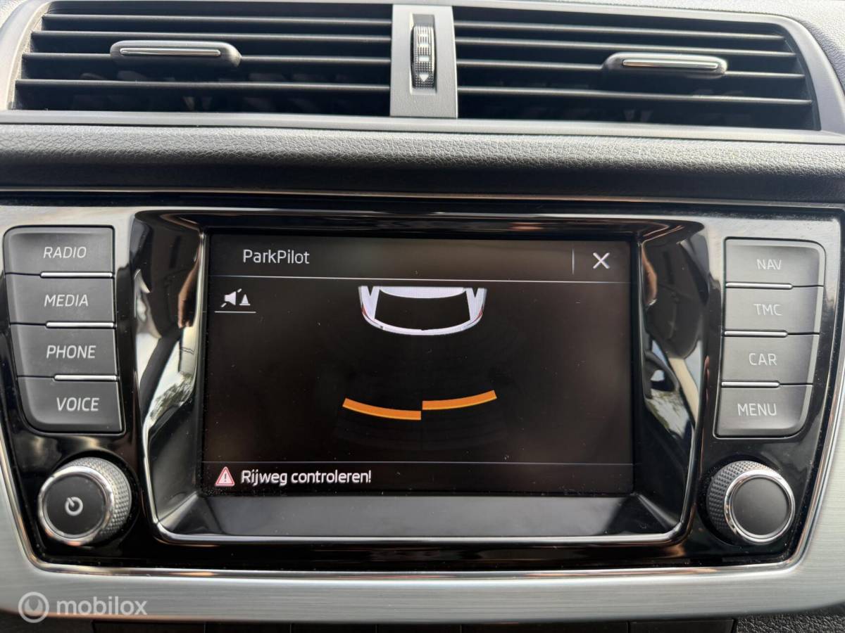 Škoda Fabia Skoda Fabia Combi 1.0 TSI DSG SCOUT LINE CLIMA*CARPLAY*CRUISE*PDC