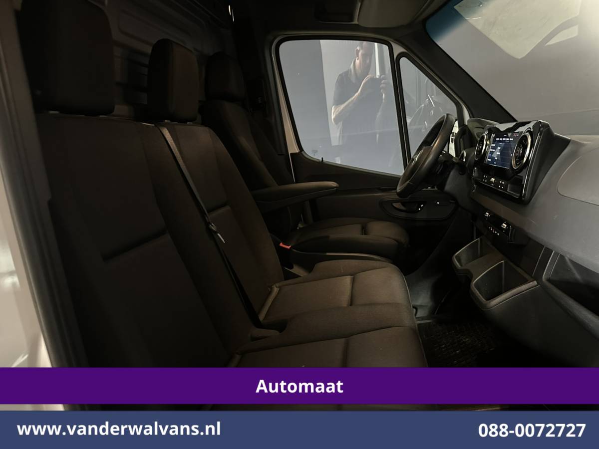 Mercedes-Benz Sprinter Mercedes-Benz Sprinter 317 CDI 170pk 9G-Tronic Automaat L2H2 Euro6 Airco | Camera | Navigatie | LED | Cruisecontrol Chauffeursstoel, Stoelverwarming, Parkeersensoren, Bijrijdersbank
