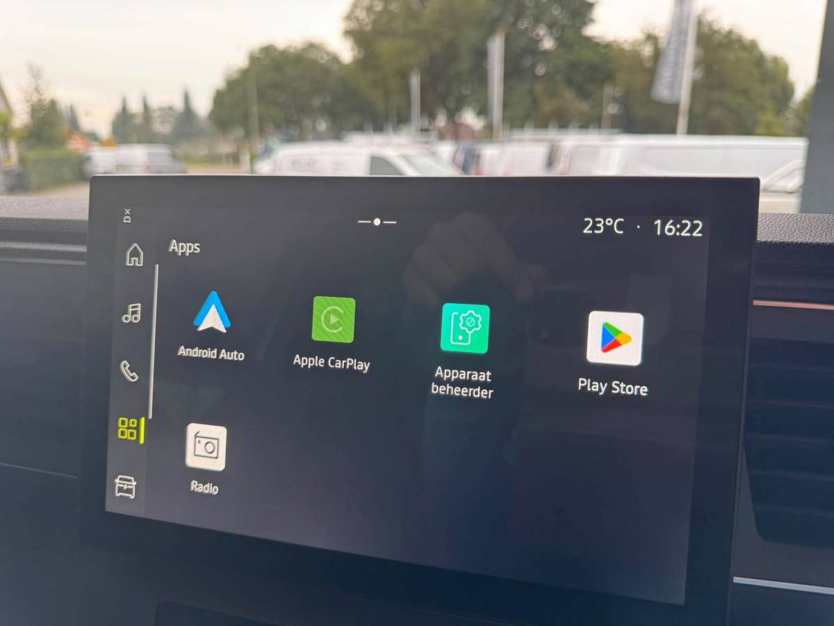 Renault Master Renault MASTER E-TECH T35 L2H2, Extra Long Range 87 kWh, Camera, Apple Carplay, Android.
