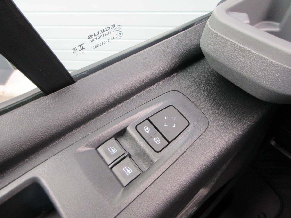 Renault Master Renault MASTER E-TECH T35 L2H2, Extra Long Range 87 kWh, Camera, Apple Carplay, Android.