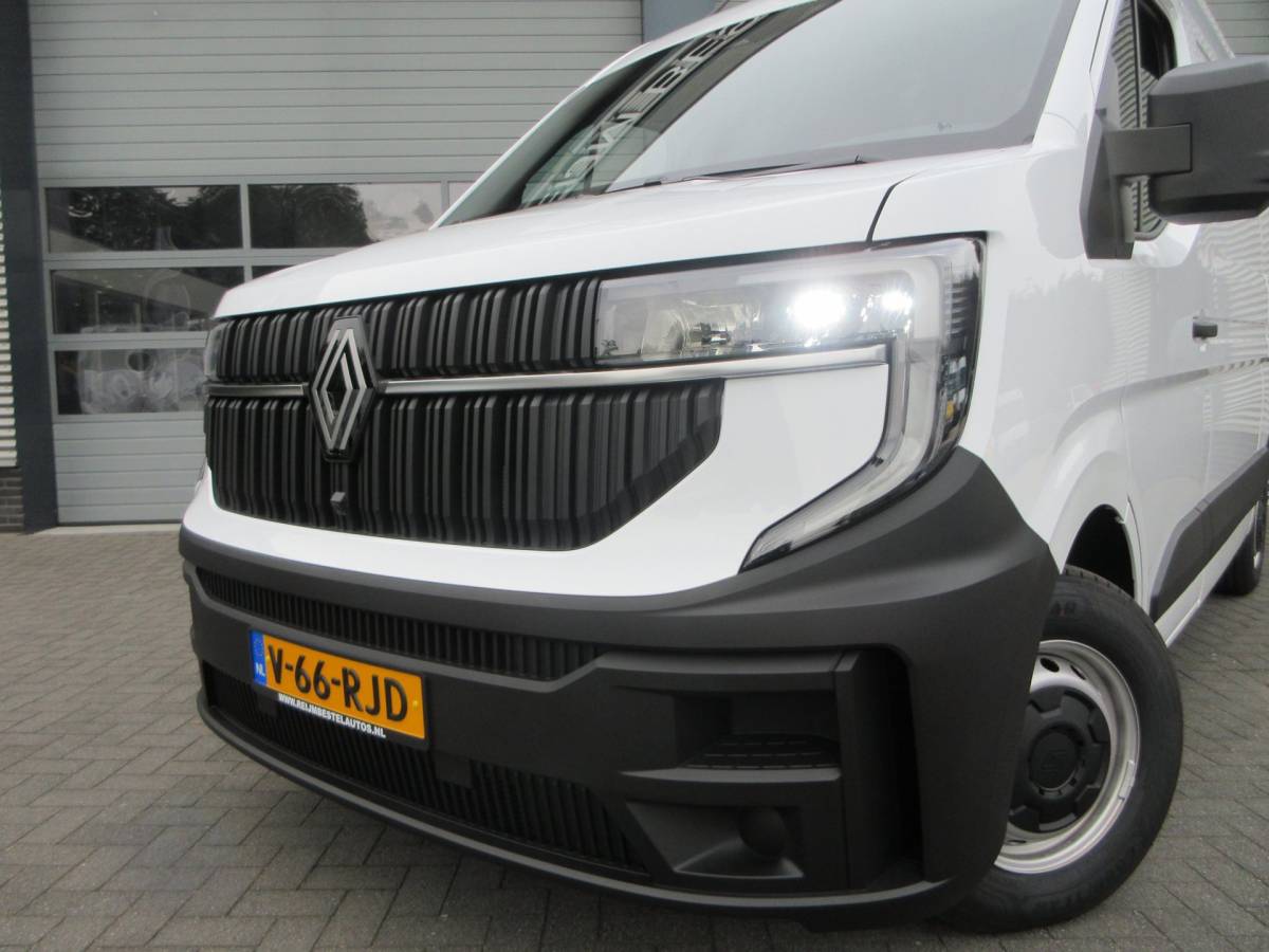 Renault Master Renault MASTER E-TECH T35 L2H2, Extra Long Range 87 kWh, Camera, Apple Carplay, Android.