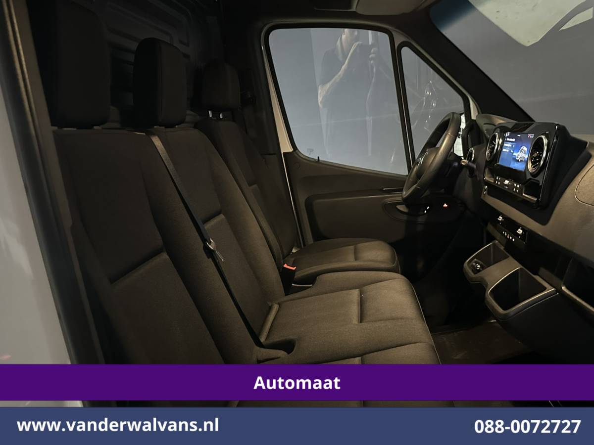Mercedes-Benz Sprinter Mercedes-Benz Sprinter 317 CDI 170pk 9G-Tronic Automaat L3H2 Euro6 Airco | Camera | Navigatie | Cruisecontrol | LED Stoelverwarming, Parkeersensoren, Bijrijdersbank