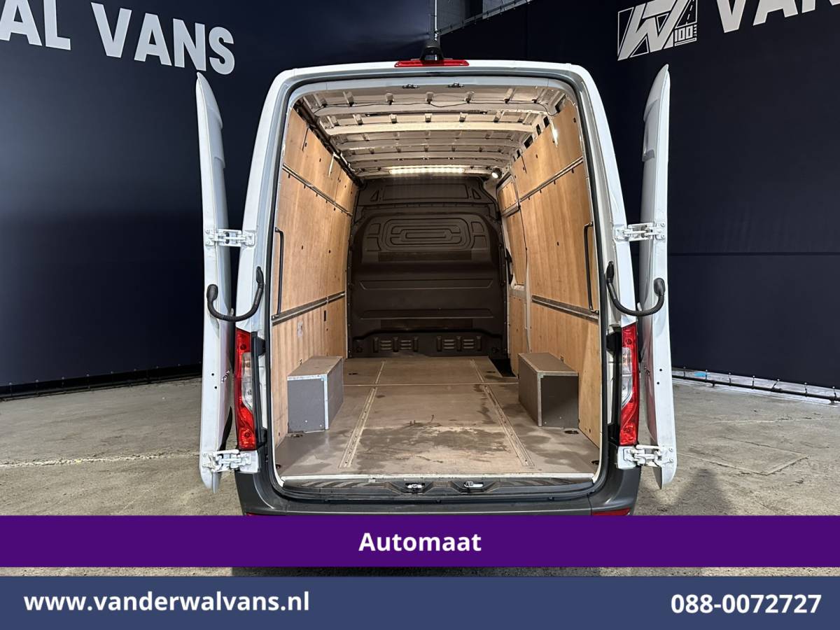 Mercedes-Benz Sprinter Mercedes-Benz Sprinter 317 CDI 170pk 9G-Tronic Automaat L3H2 Euro6 Airco | Camera | Navigatie | Cruisecontrol | LED Stoelverwarming, Parkeersensoren, Bijrijdersbank