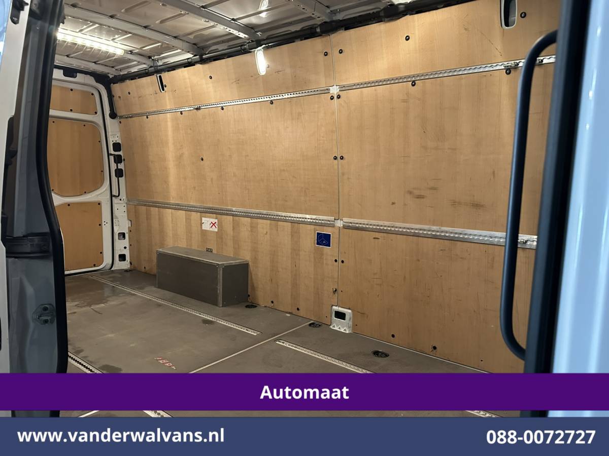 Mercedes-Benz Sprinter Mercedes-Benz Sprinter 317 CDI 170pk 9G-Tronic Automaat L3H2 Euro6 Airco | Camera | Navigatie | Cruisecontrol | LED Stoelverwarming, Parkeersensoren, Bijrijdersbank