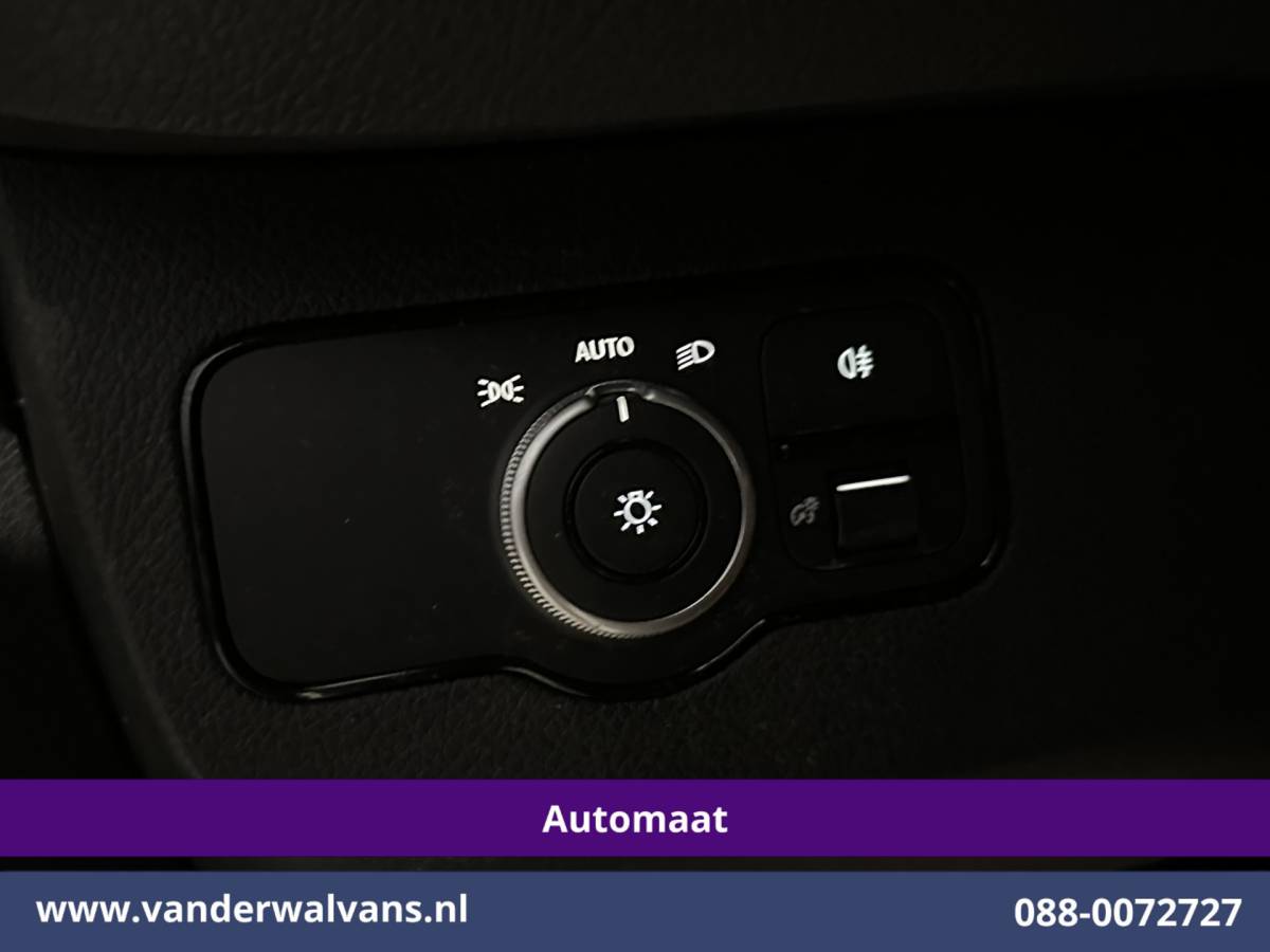Mercedes-Benz Sprinter Mercedes-Benz Sprinter 317 CDI 170pk 9G-Tronic Automaat L3H2 Euro6 Airco | Camera | Navigatie | Cruisecontrol | LED Stoelverwarming, Parkeersensoren, Bijrijdersbank