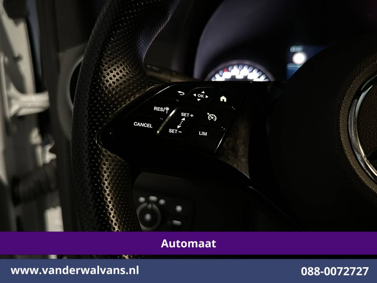 Mercedes-Benz Sprinter Mercedes-Benz Sprinter 317 CDI 170pk 9G-Tronic Automaat L3H2 Euro6 Airco | Camera | Navigatie | Cruisecontrol | LED Stoelverwarming, Parkeersensoren, Bijrijdersbank