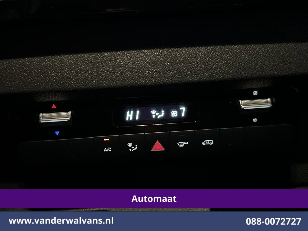 Mercedes-Benz Sprinter Mercedes-Benz Sprinter 317 CDI 170pk 9G-Tronic Automaat L3H2 Euro6 Airco | Camera | Navigatie | Cruisecontrol | LED Stoelverwarming, Parkeersensoren, Bijrijdersbank