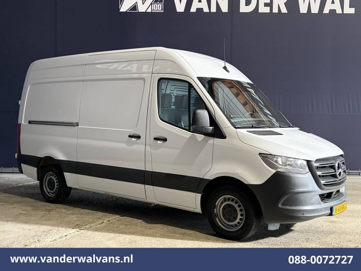 Mercedes-Benz Sprinter Mercedes-Benz Sprinter 317 CDI 170pk L2H2 Euro6 Airco | Camera | Navigatie | Cruisecontrol | Apple Carplay Android Auto, Trekhaak, Parkeersensoren, Bijrijdersbank