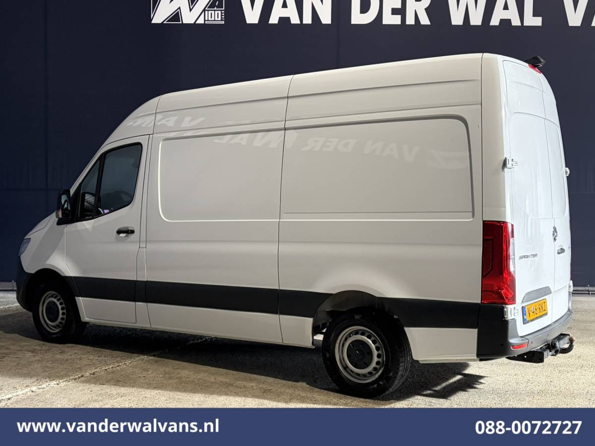 Mercedes-Benz Sprinter Mercedes-Benz Sprinter 317 CDI 170pk L2H2 Euro6 Airco | Camera | Navigatie | Cruisecontrol | Apple Carplay Android Auto, Trekhaak, Parkeersensoren, Bijrijdersbank