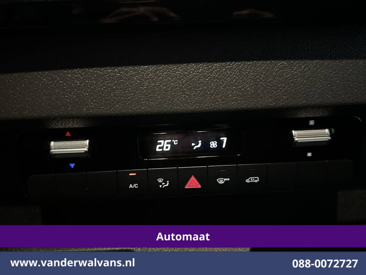 Mercedes-Benz Sprinter Mercedes-Benz Sprinter 317 CDI 170pk 9G-Tronic Automaat L2H2 Euro6 Airco | Camera | Navigatie | LED | Cruisecontrol Stoelverwarming, Chauffeursstoel, Parkeersensoren, Bijrijdersbank