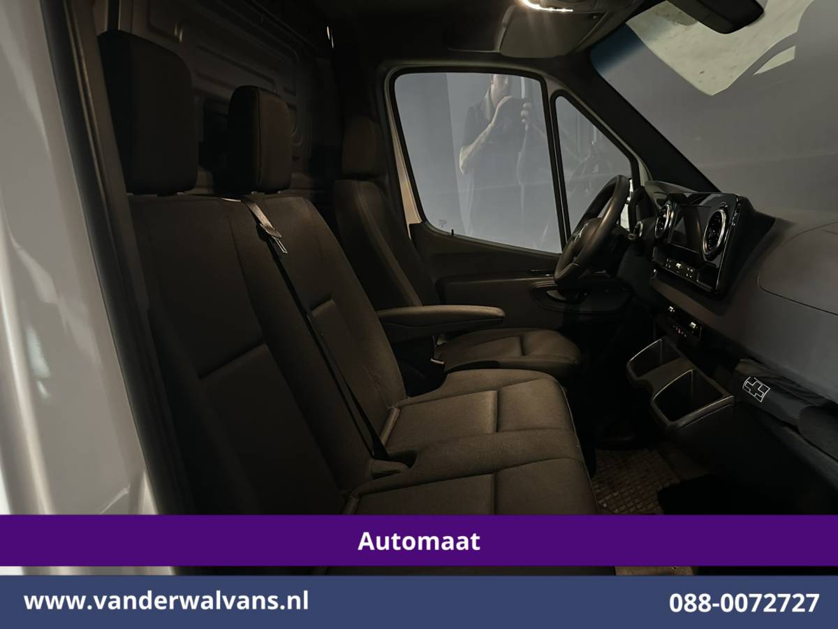 Mercedes-Benz Sprinter Mercedes-Benz Sprinter 317 CDI 170pk 9G-Tronic Automaat L2H2 Euro6 Airco | Camera | Navigatie | LED | Cruisecontrol Stoelverwarming, Chauffeursstoel, Parkeersensoren, Bijrijdersbank