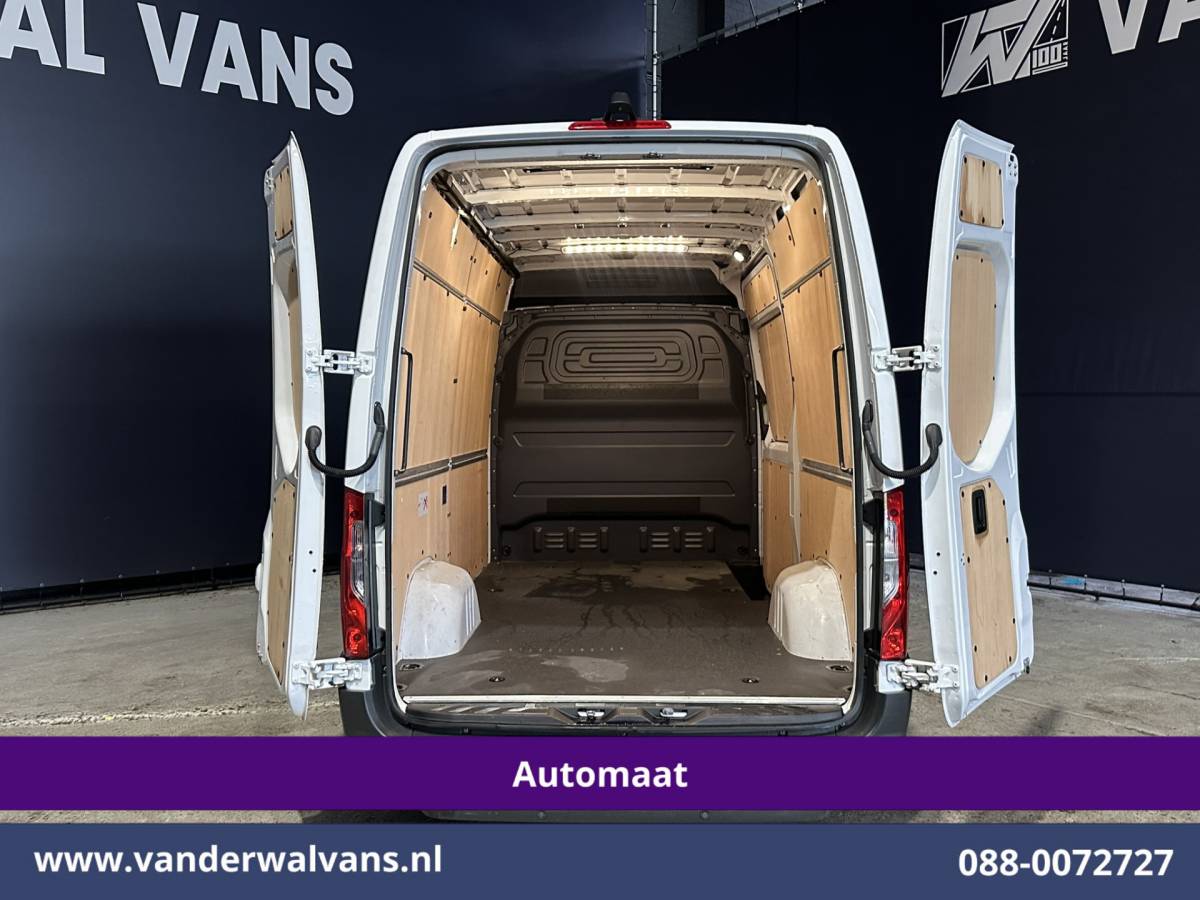Mercedes-Benz Sprinter Mercedes-Benz Sprinter 317 CDI 170pk 9G-Tronic Automaat L2H2 Euro6 Airco | Camera | Navigatie | LED | Cruisecontrol Stoelverwarming, Chauffeursstoel, Parkeersensoren, Bijrijdersbank