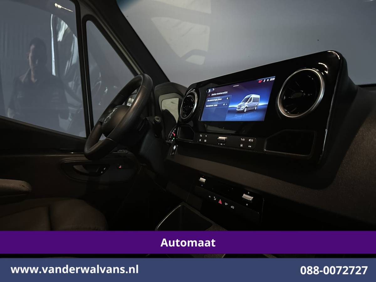 Mercedes-Benz Sprinter Mercedes-Benz Sprinter 317 CDI 170pk 9G-Tronic Automaat L2H2 Euro6 Airco | Camera | Navigatie | LED | Cruisecontrol Stoelverwarming, Chauffeursstoel, Parkeersensoren, Bijrijdersbank