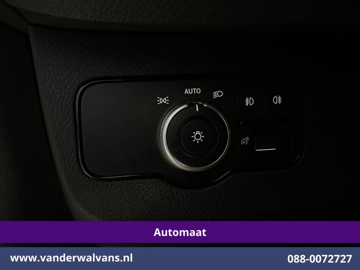 Mercedes-Benz Sprinter Mercedes-Benz Sprinter 317 CDI 170pk 9G-Tronic Automaat L2H2 Euro6 Airco | Camera | Navigatie | LED | Cruisecontrol Stoelverwarming, Chauffeursstoel, Parkeersensoren, Bijrijdersbank
