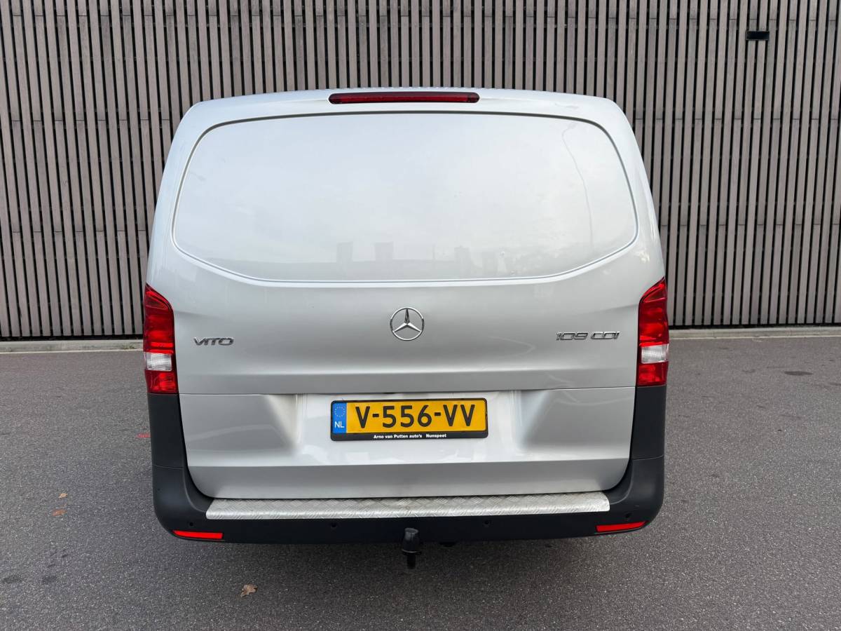 Mercedes-Benz Vito Mercedes-Benz Vito 109 CDI Extra Lang / Dubbele Cabine / Camera / Cruise / PDC / Airco