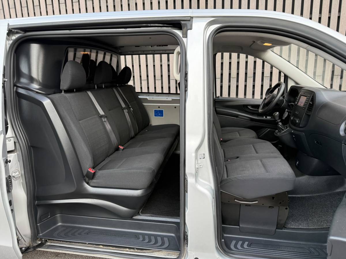 Mercedes-Benz Vito Mercedes-Benz Vito 109 CDI Extra Lang / Dubbele Cabine / Camera / Cruise / PDC / Airco