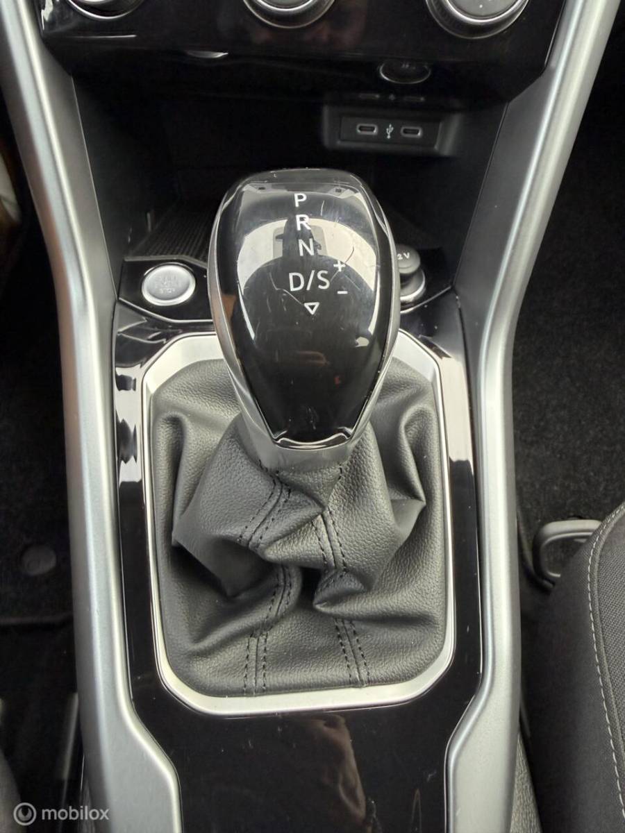 Volkswagen T-Roc Volkswagen T-Roc 1.5 TSI DSG Life Edition CARPLAY*CAMERA*ADABCR*PDC*NAP!