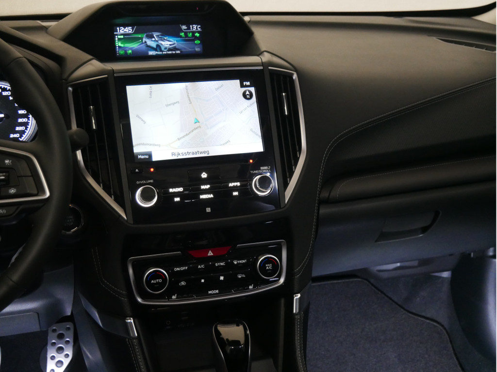 Subaru Forester Subaru Forester 2.0i e-BOXER Premium Eye-Sight / Navigatie / Apple Carplay en android auto