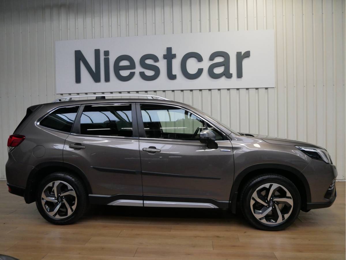 Subaru Forester Subaru Forester 2.0i e-BOXER Premium Eye-Sight / Navigatie / Apple Carplay en android auto