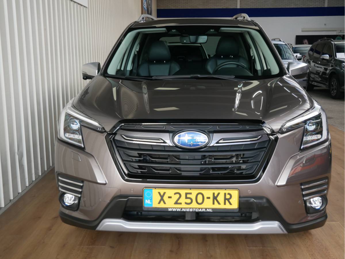 Subaru Forester Subaru Forester 2.0i e-BOXER Premium Eye-Sight / Navigatie / Apple Carplay en android auto