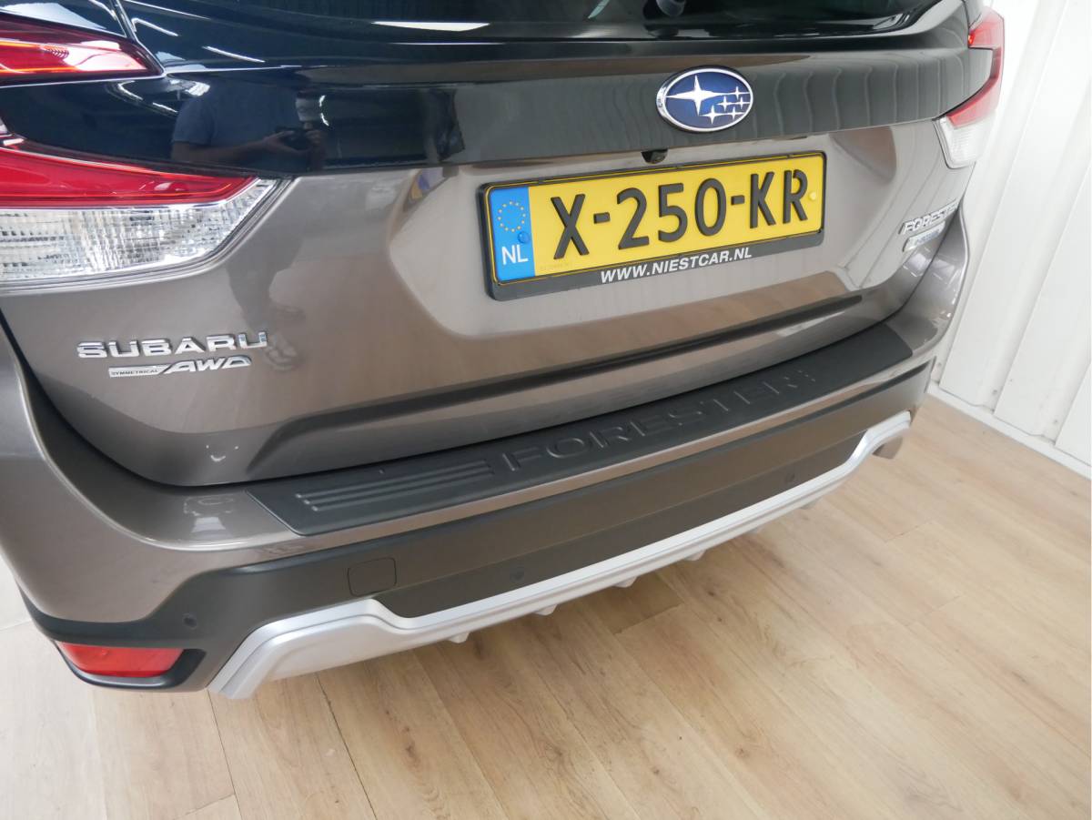 Subaru Forester Subaru Forester 2.0i e-BOXER Premium Eye-Sight / Navigatie / Apple Carplay en android auto