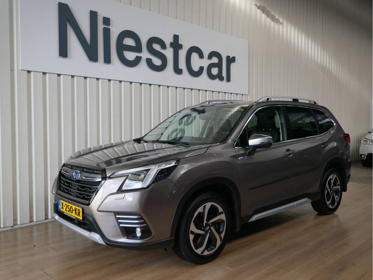 Subaru Forester Subaru Forester 2.0i e-BOXER Premium Eye-Sight / Navigatie / Apple Carplay en android auto