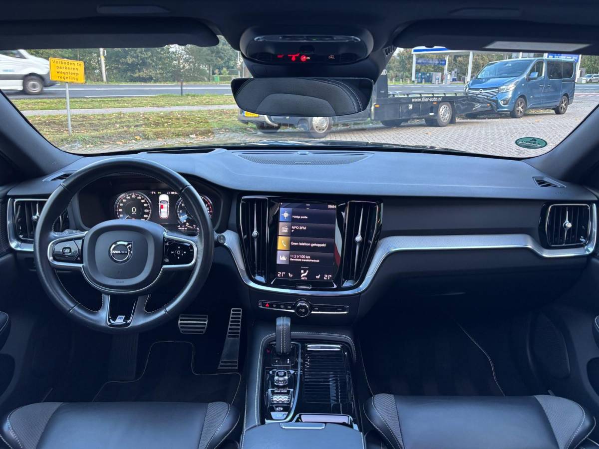 Volvo V60 Volvo V60 2.0 T6 340PK Twin Engine AWD R-Design —VERKOCHT—
