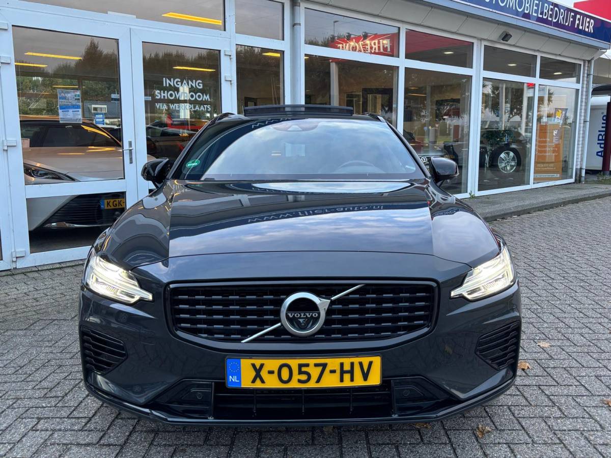 Volvo V60 Volvo V60 2.0 T6 340PK Twin Engine AWD R-Design —VERKOCHT—