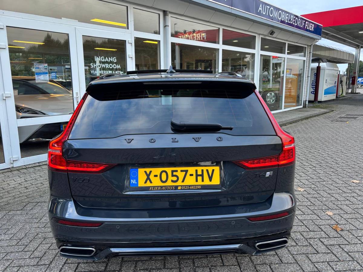 Volvo V60 Volvo V60 2.0 T6 340PK Twin Engine AWD R-Design —VERKOCHT—