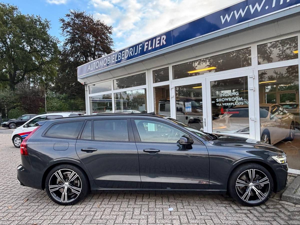 Volvo V60 Volvo V60 2.0 T6 340PK Twin Engine AWD R-Design —VERKOCHT—