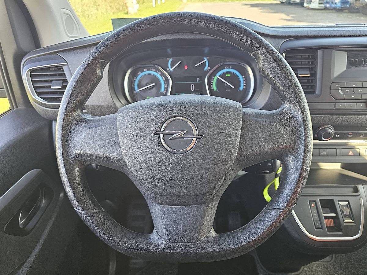 Opel Vivaro-e OPEL VIVARO-E L3H1 75 kWh Long Range Snelladen Airco PDC Achterdeuren Automaat 136 PK!