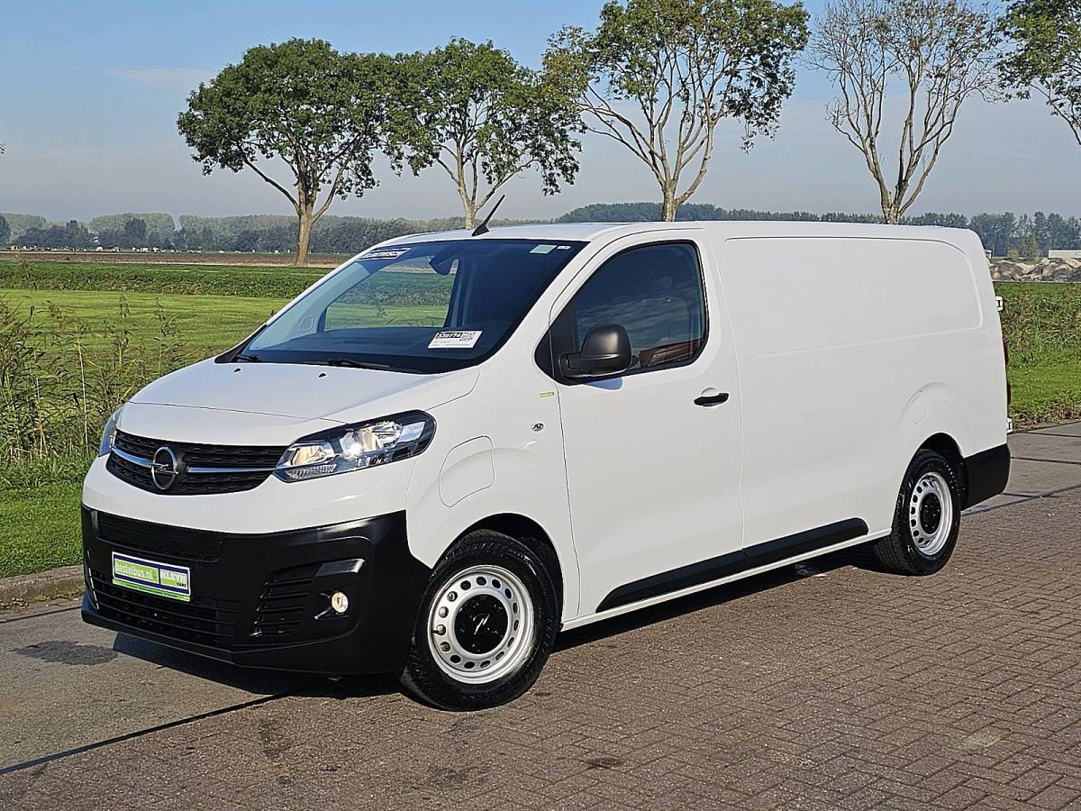Opel Vivaro-e OPEL VIVARO-E L3H1 75 kWh Long Range Snelladen Airco PDC Achterdeuren Automaat 136 PK!