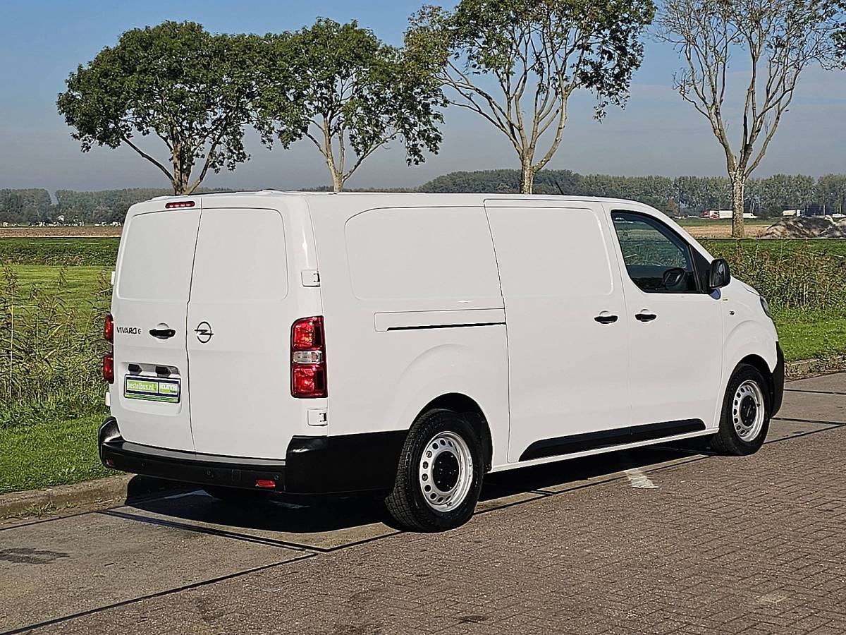 Opel Vivaro-e OPEL VIVARO-E L3H1 75 kWh Long Range Snelladen Airco PDC Achterdeuren Automaat 136 PK!