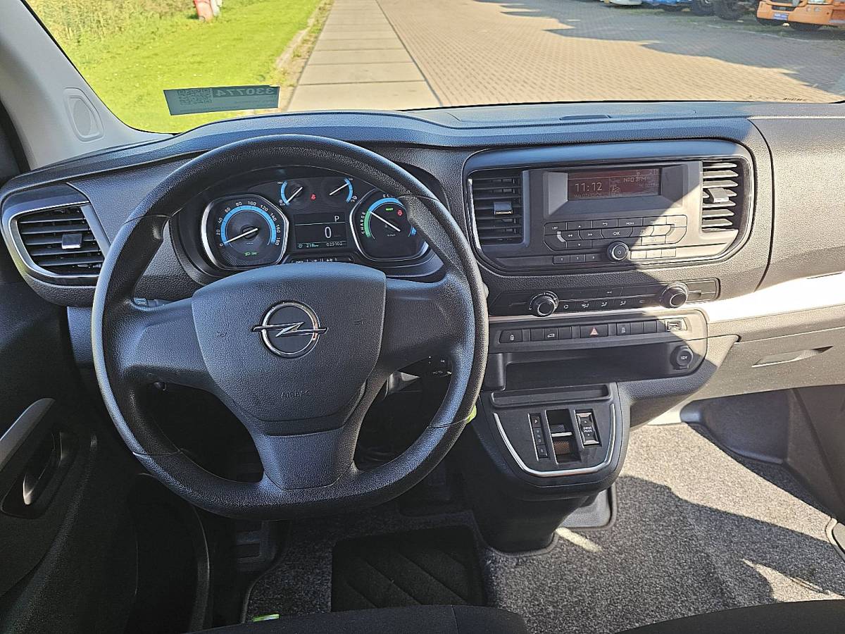 Opel Vivaro-e OPEL VIVARO-E L3H1 75 kWh Long Range Snelladen Airco PDC Achterdeuren Automaat 136 PK!
