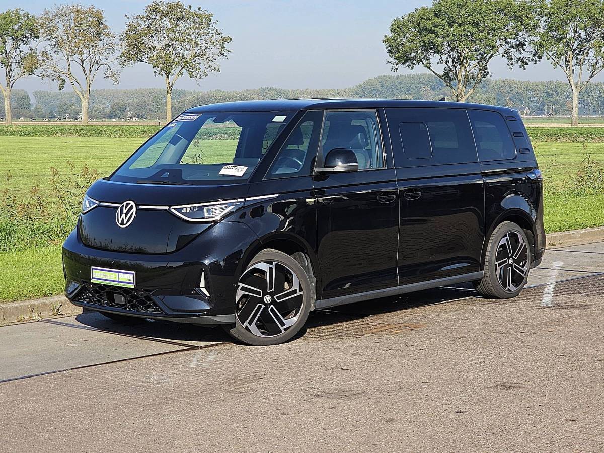 Volkswagen ID. Buzz VOLKSWAGEN ID.BUZZ GTX L2 LWB 86 kWh 4Motion 7 Persoons 2x Airco 2x Elektrische Schuifdeur LED Head Up ACC Navi Apple Carplay Stoelverwarming Full Option 340 PK!
