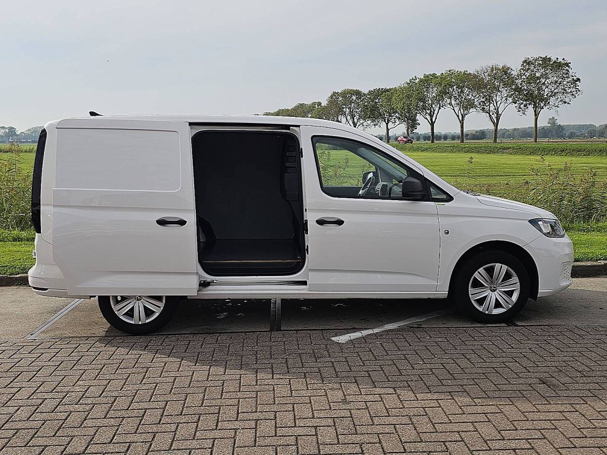Volkswagen Caddy VOLKSWAGEN CADDY MAXI 1.5 TSI Automaat Carplay 122Pk Airco Bumpers-Kleur Camera Euro6 EX BPM!